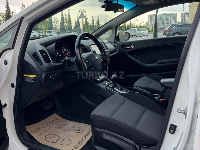 Kia Forte-10