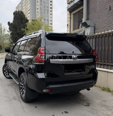 Toyota Land Cruiser Prado-2