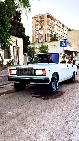 LADA (VAZ) 2107-17