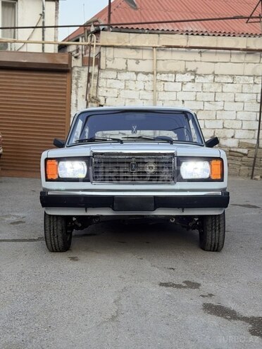 LADA (VAZ) 2107-1