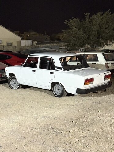 LADA (VAZ) 2107-4
