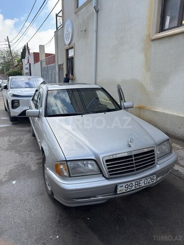 Mercedes C 240-3