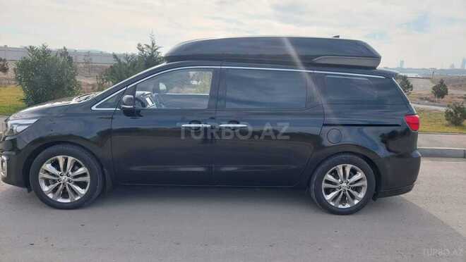 Kia Carnival-15