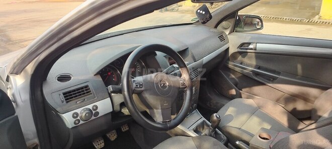 Opel Astra-10
