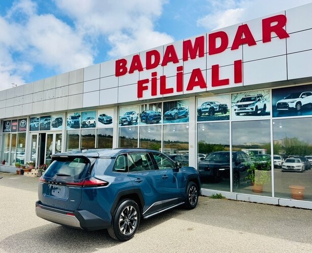 Toyota RAV4-8