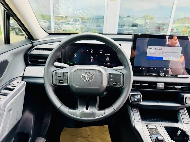 Toyota RAV4-17