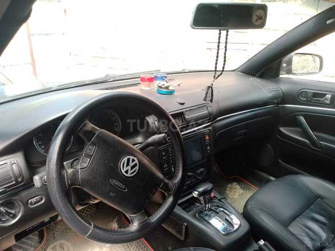 Volkswagen Passat-4