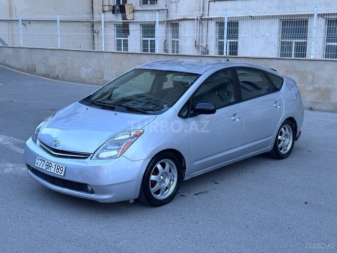 Toyota Prius-2