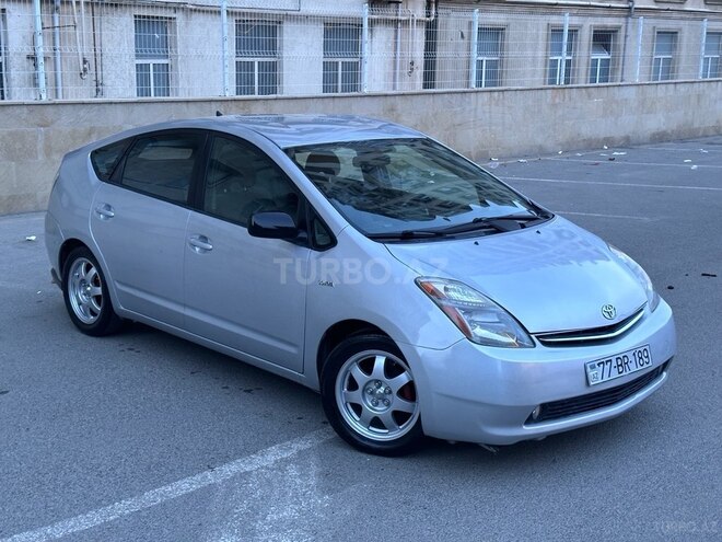 Toyota Prius-1