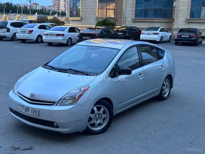 Toyota Prius-11