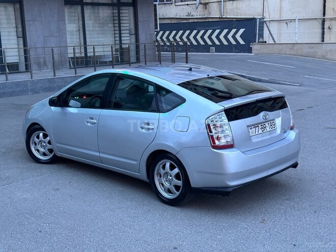 Toyota Prius-10