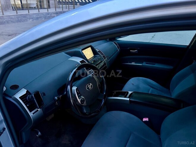 Toyota Prius-21