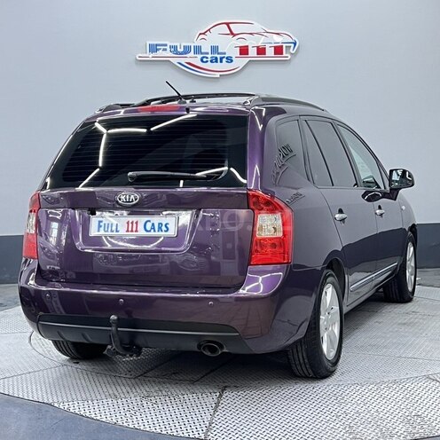 Kia Carens-7