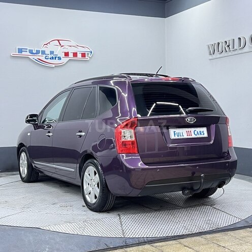 Kia Carens-5