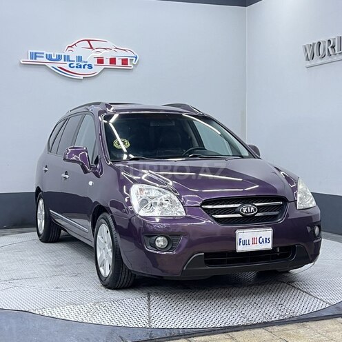 Kia Carens-1