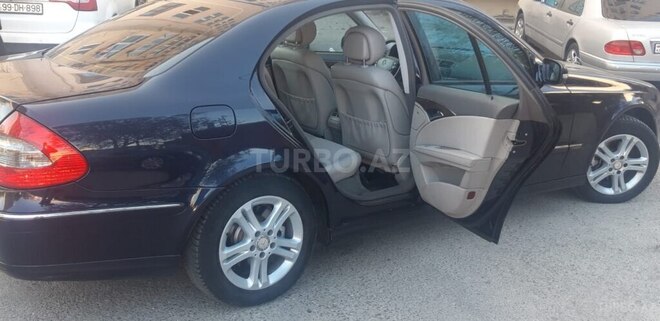 Mercedes E 220-4