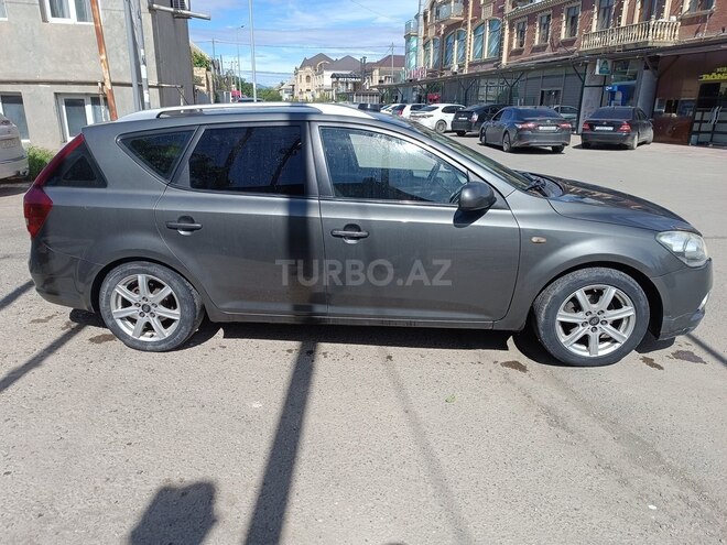 Kia Ceed SW-12
