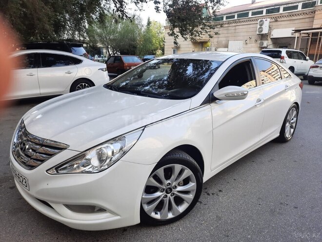 Hyundai Sonata-2