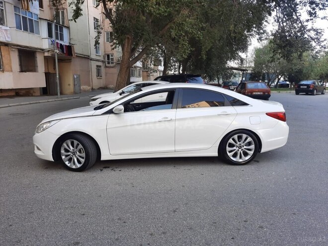 Hyundai Sonata-3