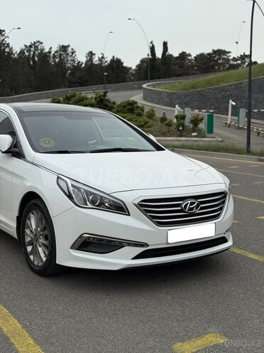 Hyundai Sonata-4