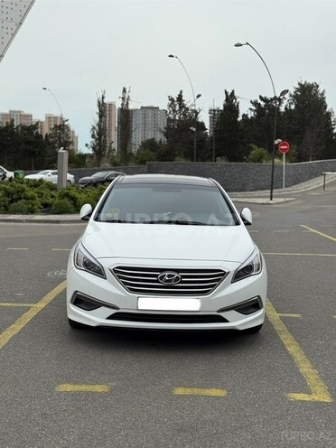 Hyundai Sonata-2