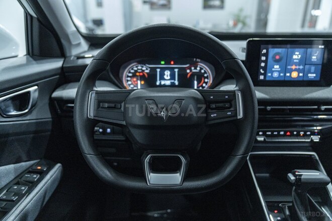 Wuling Alvez-19