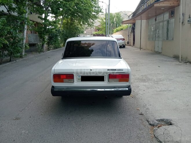 LADA (VAZ) 2107-2