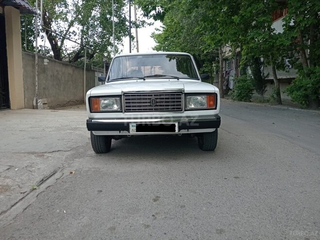 LADA (VAZ) 2107-1
