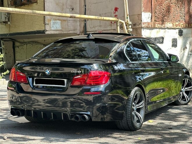 BMW 528-6