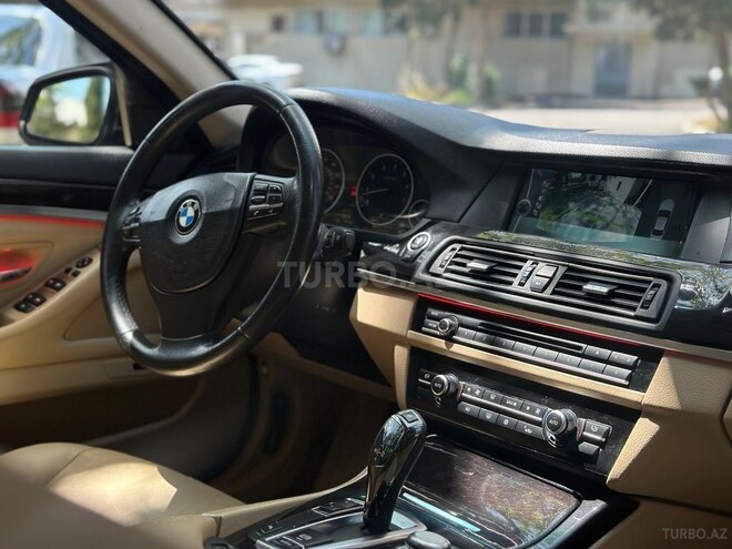 BMW 528-8