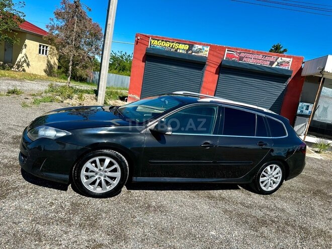 Renault Laguna-7