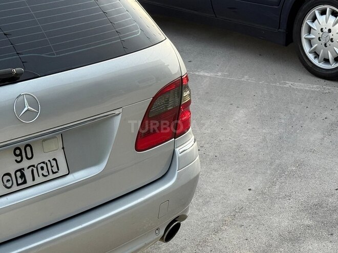 Mercedes E 220-6