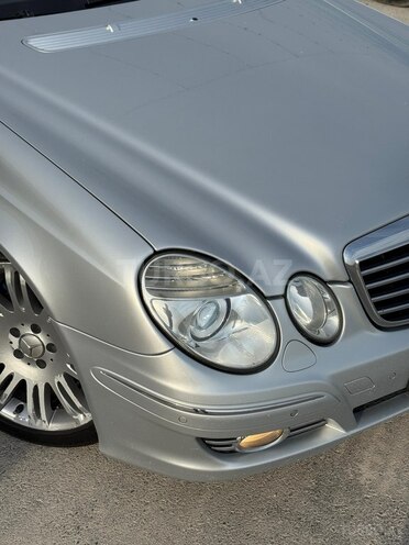 Mercedes E 220-3