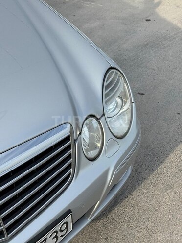 Mercedes E 220-4