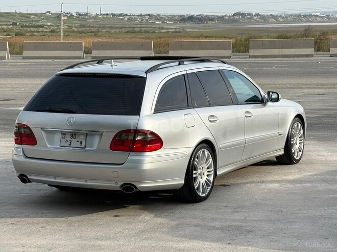 Mercedes E 220-8