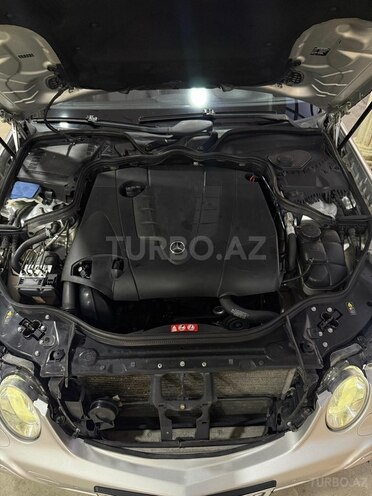 Mercedes E 220-16