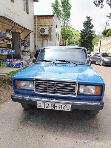 LADA (VAZ) 2107-1