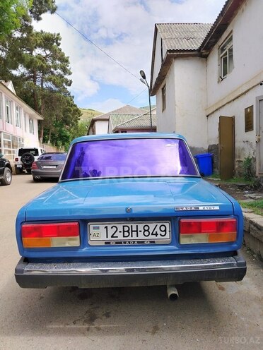 LADA (VAZ) 2107-2