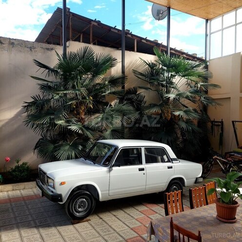 LADA (VAZ) 2107-17