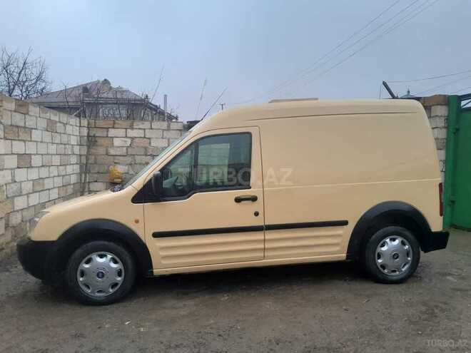 Ford Tourneo Connect-10