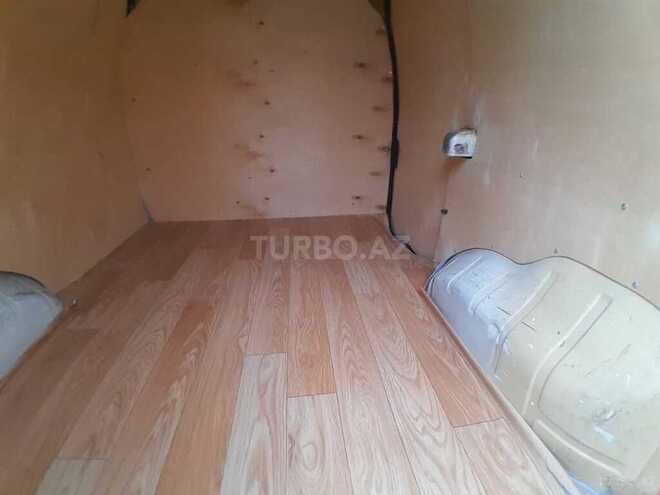 Ford Tourneo Connect-9