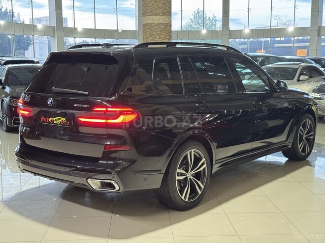 BMW X7-8