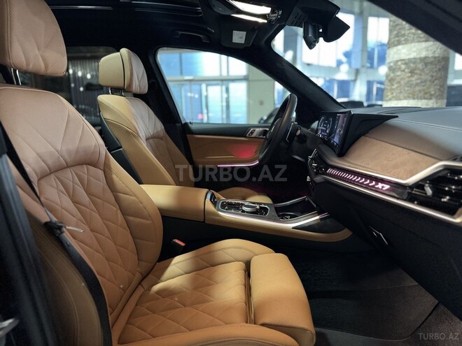 BMW X7-17