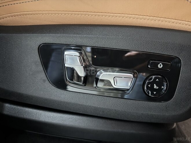 BMW X7-29