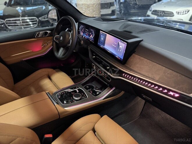 BMW X7-18