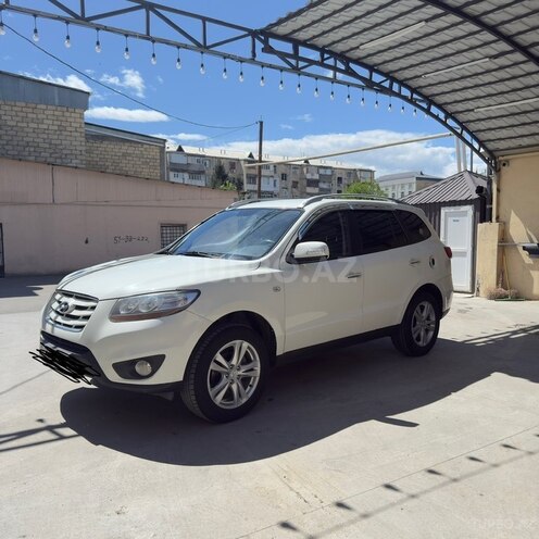 Hyundai Santa Fe-3