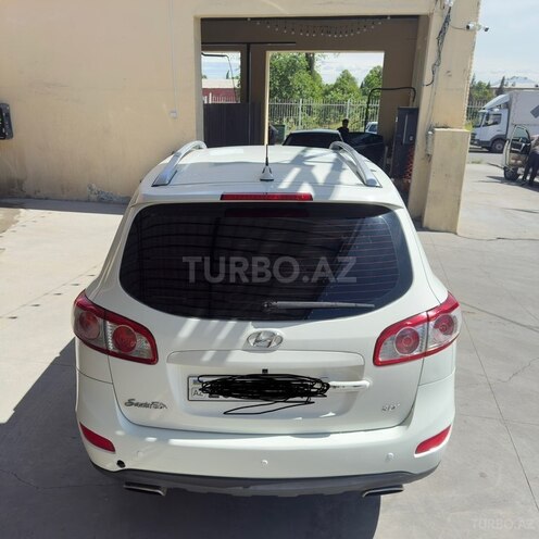 Hyundai Santa Fe-6