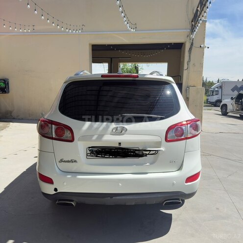 Hyundai Santa Fe-4