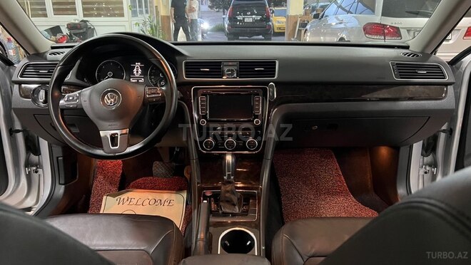 Volkswagen Passat-14