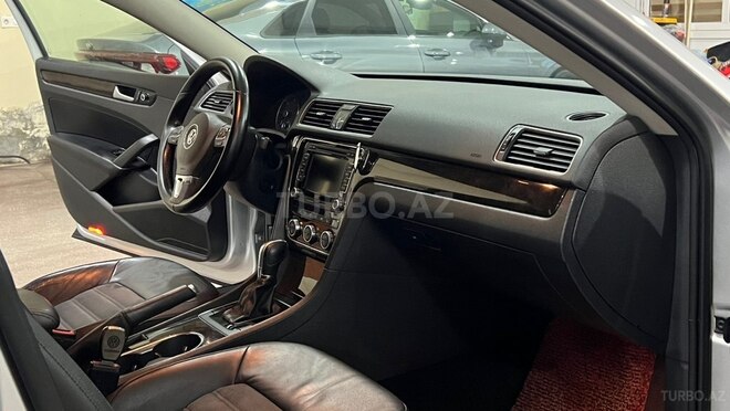 Volkswagen Passat-15